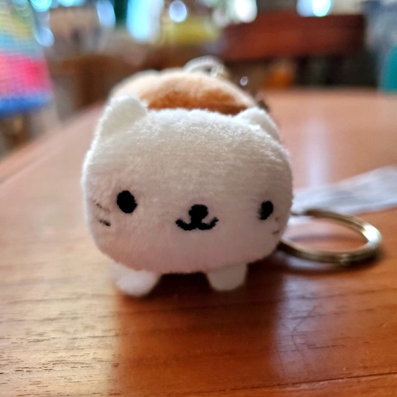 BNWOT San-x Nyan Nyan Nyanko Donut cat plush keychain - Picture 5 of 5